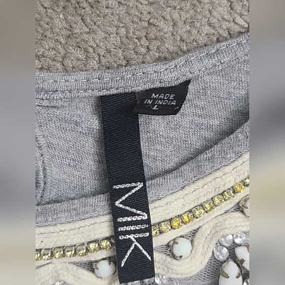 MIK Beaded & Jeweled Collar Gray Short Sleeve Top size Large - Picture 2 of 6